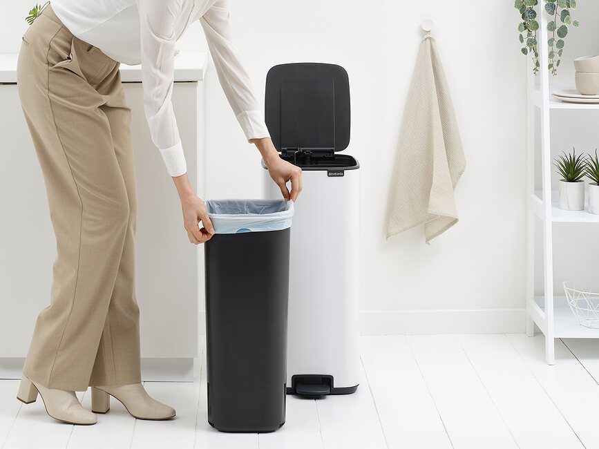 Cubo de Basura con Pedal Bo, 30 l, blanco