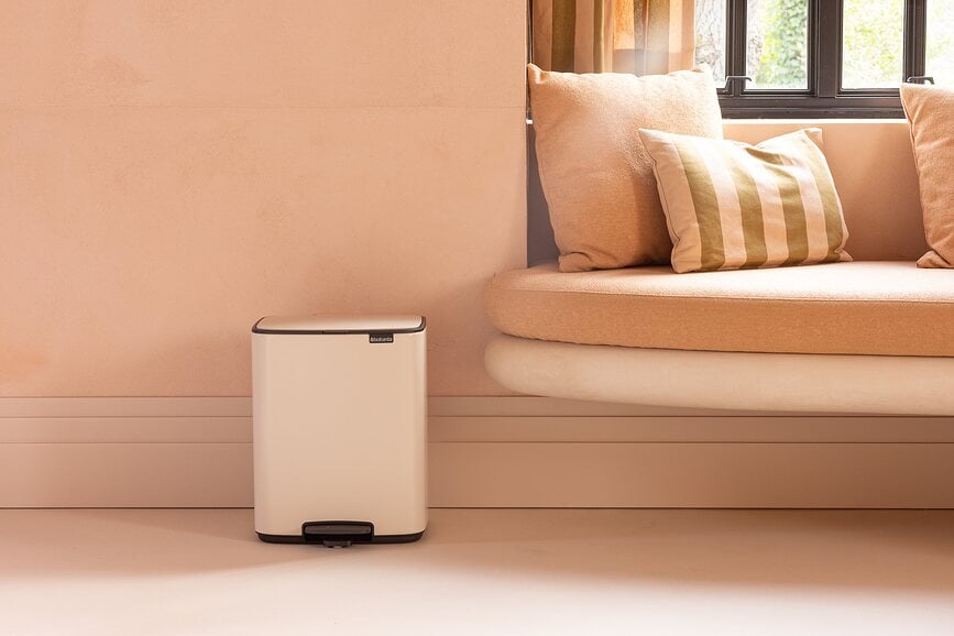 Cubo de Basura con pedal Bo, 12 L, blanco