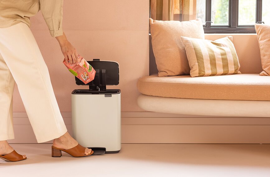 Cubo de Basura con pedal Bo, 12 L, blanco