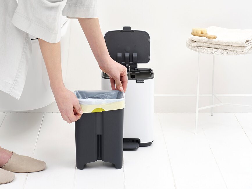 Cubo de Basura con pedal Bo, 4 L, negro mate