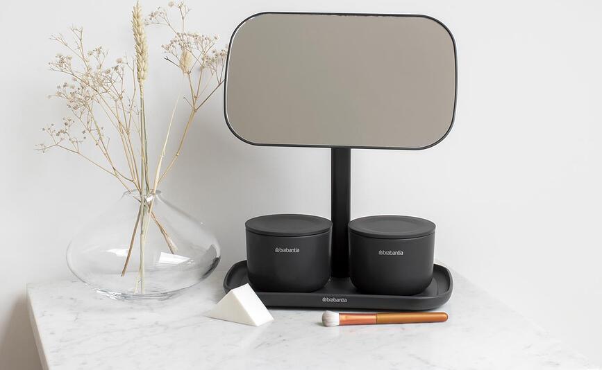 Espejo de Mesa con base ReNew, gris oscuro