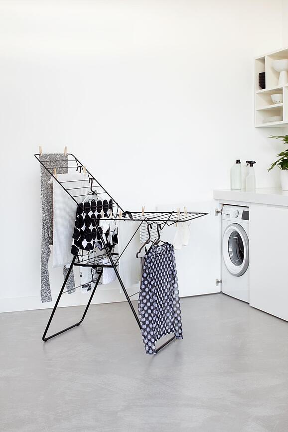 Hangon Sušilo za perilo, 127 cm, mat črno