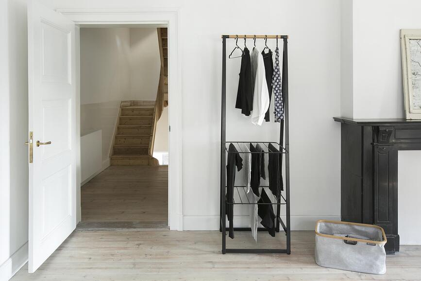 Linn Vješalica samostojeća mala bijela