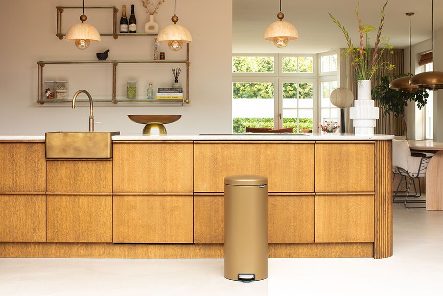 NewIcon Κάδος Απορριμμάτων με πεντάλ, 30 L, ανοιχτό κίτρινο