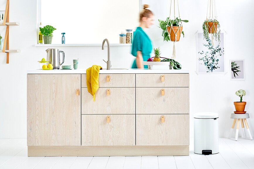 NewIcon Koš za smeti na pedal, 20 l, polirano jeklo, s kovinskim notranjim vedrom