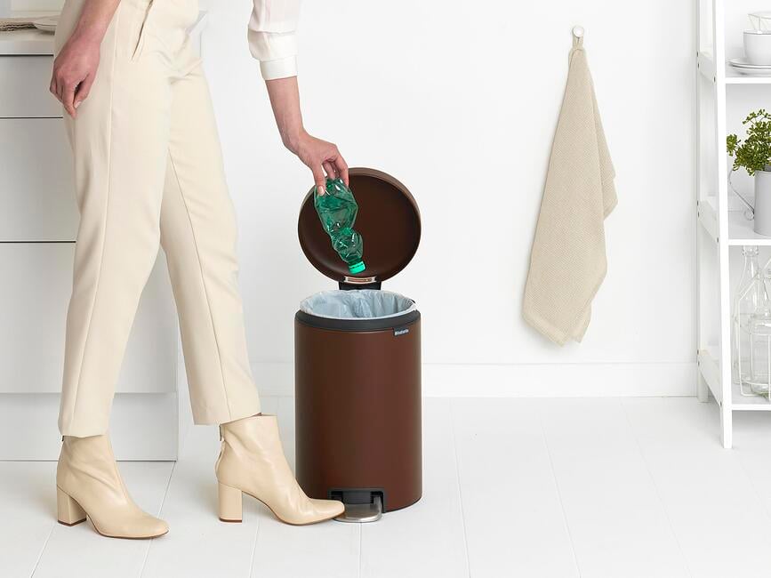 NewIcon Koš za smeti na pedal, 5 l, mat črn