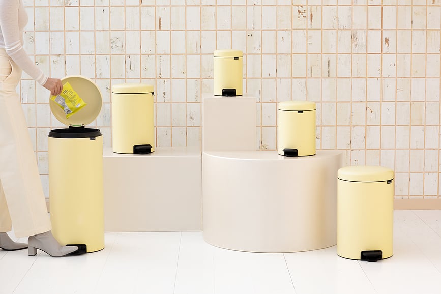 NewIcon Poubelle à pédale, 30 l, jaune clair