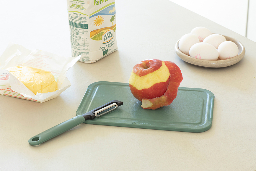 Pelador con rallador Tasty+, 2 en 1