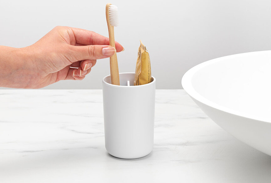 Vaso para cepillos de dientes ReNew, blanco