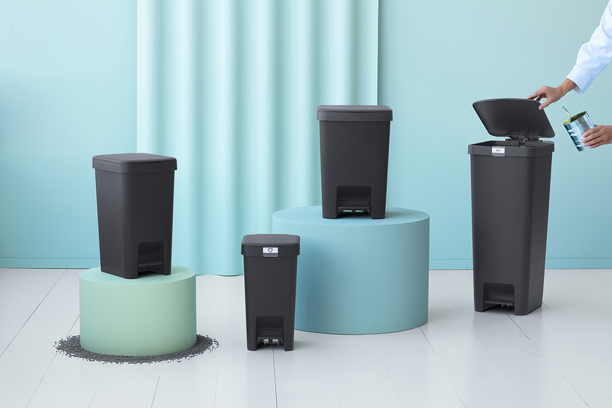 Poubelle à pédale StepUp 25 l, beige, en matière recyclée