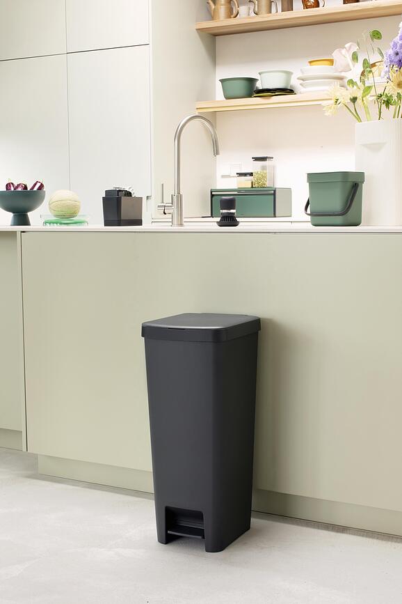 Poubelle à pédale StepUp 40 l, beige, en matière recyclée