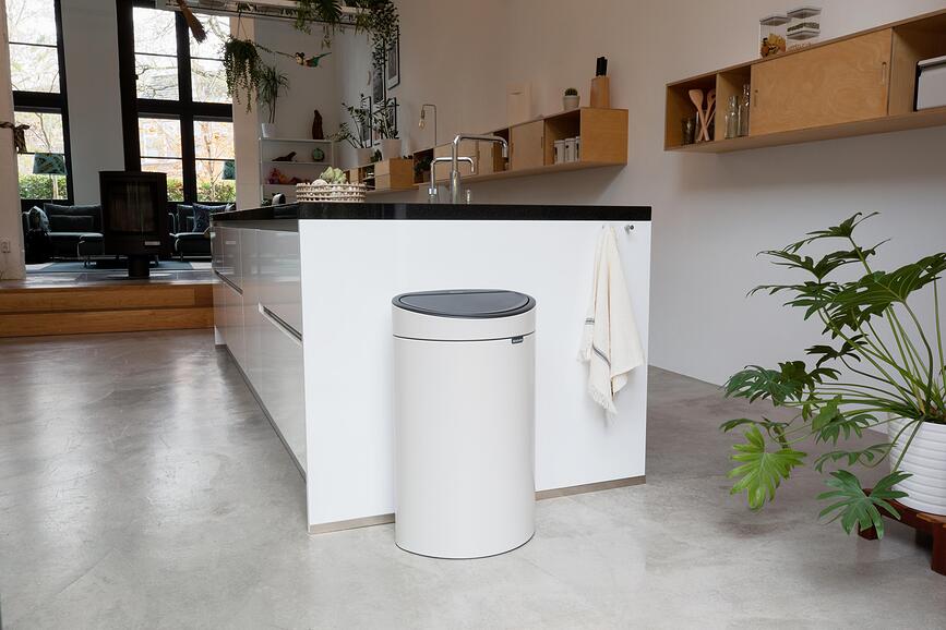 Touch Bin New Κάδος Απορριμμάτων, 40 L, ανοιχτό μπεζ