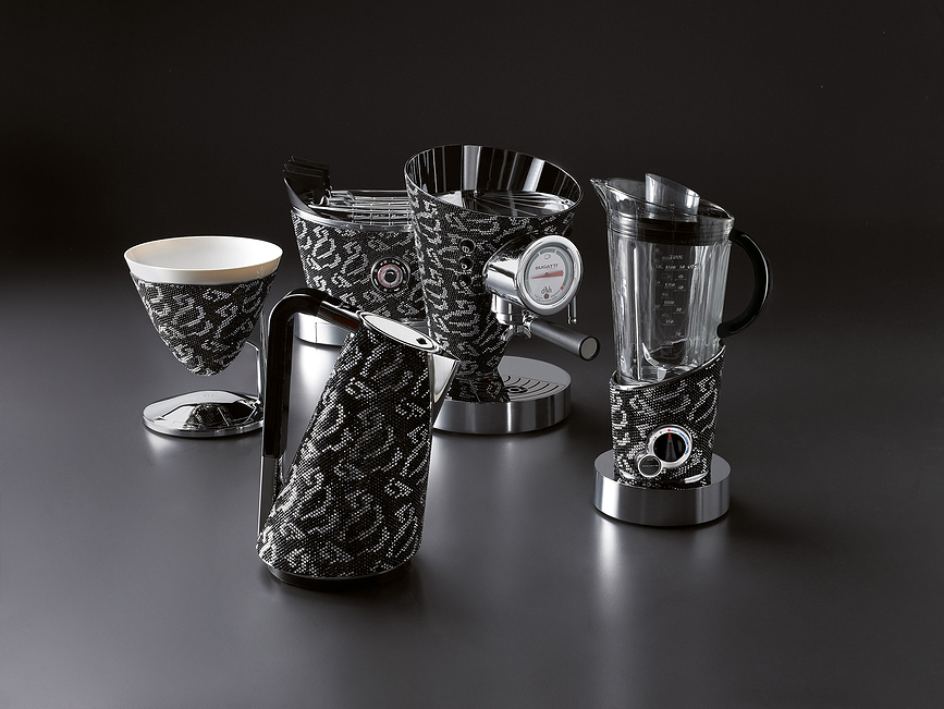 Blenderis Vela Evolution 1,5 l sudraba krāsā ar 146 Swarovski kristāliem