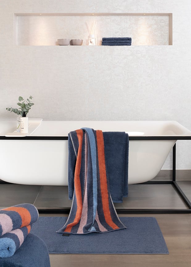 Heritage Stripes Ručnik 50 x 100 cm antracitni