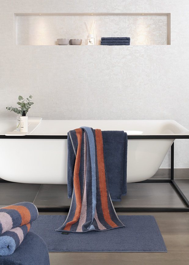 Heritage Stripes Serviette 50 x 100 cm, anthracite