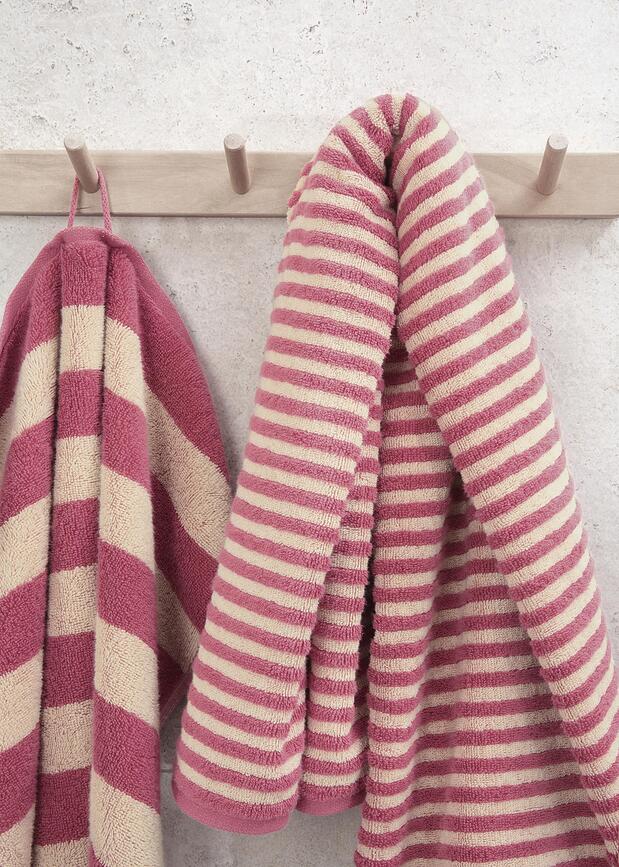 Lines Ručnik 50 x 100 cm zeleni