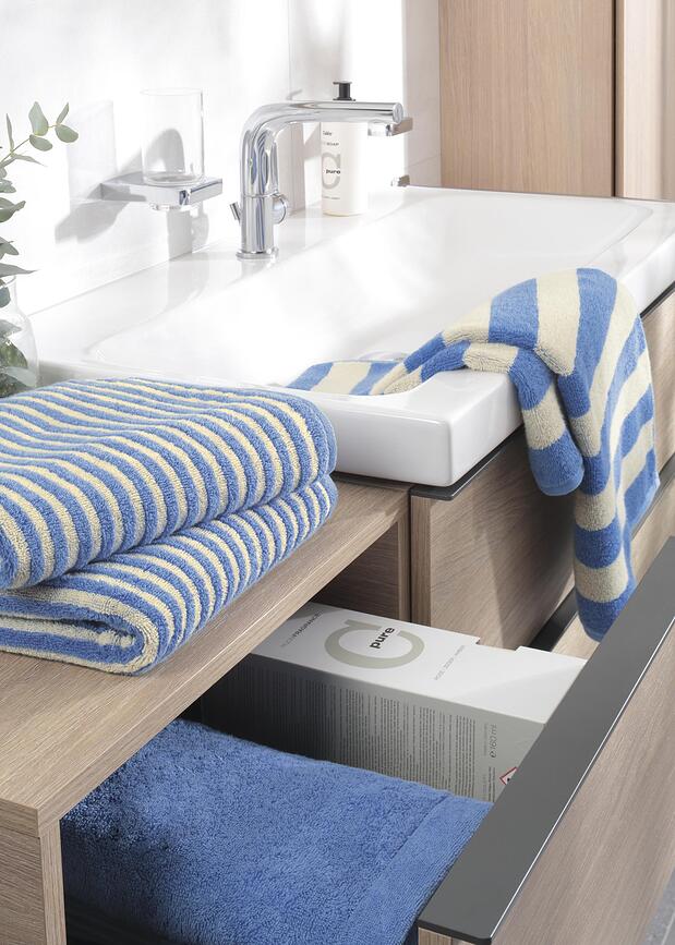 Lines Serviette de Bain 80 x 150 cm, verte