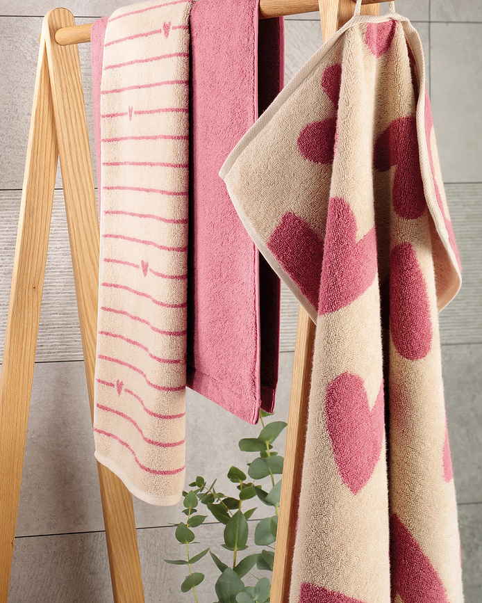 Serviette Lines&Hearts 70 x 140 cm, bleue