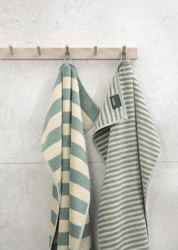 Toalla de baño Lines, 80 x 150 cm, verde