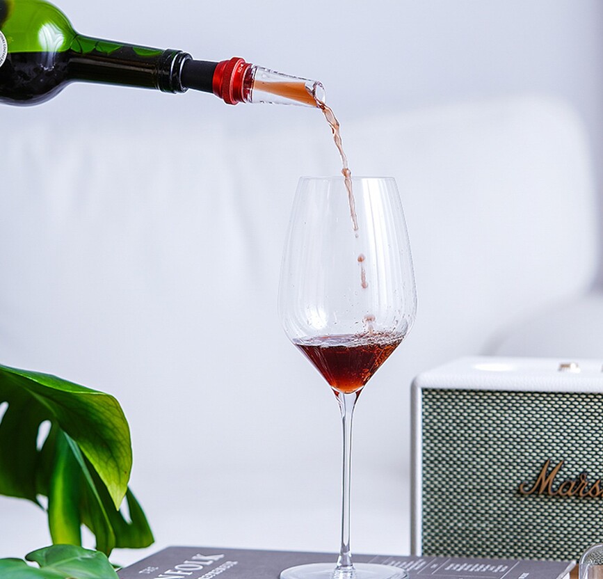 Vertedor de Vino con aireador Submarine, rojo