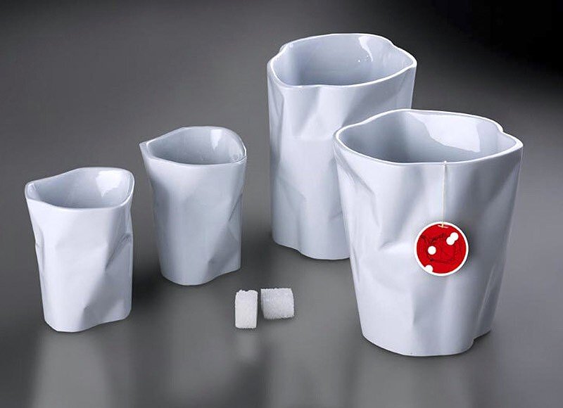 Taza de diseño irregular Ćmielów, pequeña, blanca