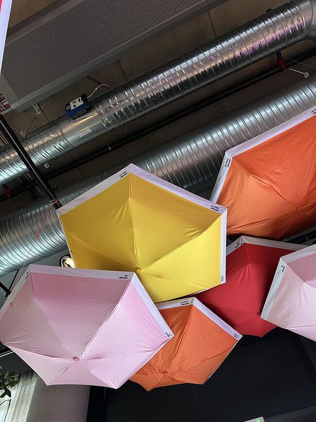 Pantone Parapluie, gris