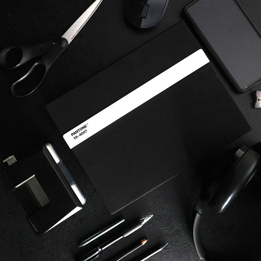 Pantone L Τετράδιο Σχεδίασης με μολύβι, 160 σελίδες, λείο, ανοιχτό ροζ, 100 g/m²