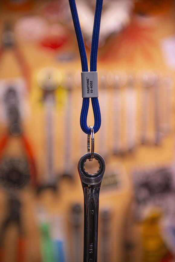 Pantone Vrvica za ključe, kratka, temno zelena