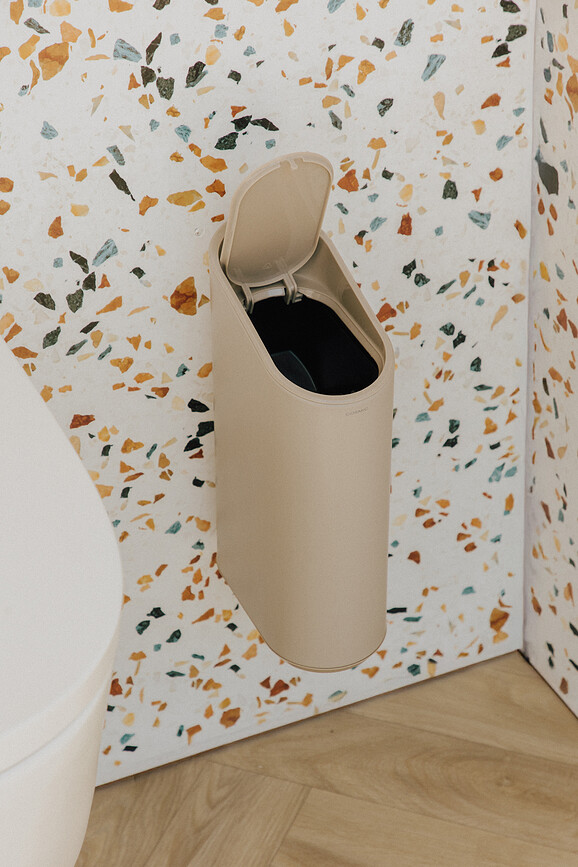 Odpadkový koš Flat 2,5 l, nástěnný nebo podlahový, béžový