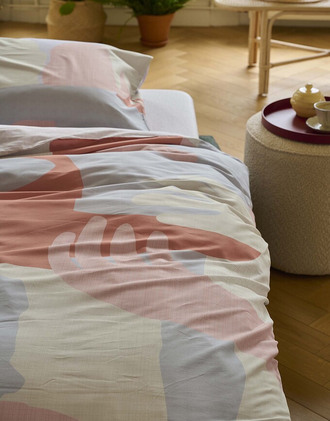 Hug It Out Posteljina 155x220 cm jastučnica 80x80 cm