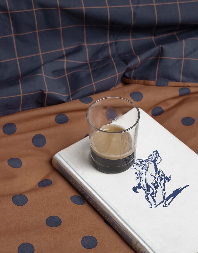 Turn Over Posteljina 135x200 cm orahova s jastučnicom 80x80 cm