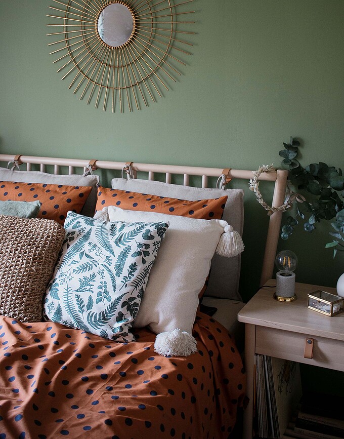 Turn Over Posteljnina, 135 x 200 cm, orehova, s prevleko za vzglavnik 80 x 80 cm