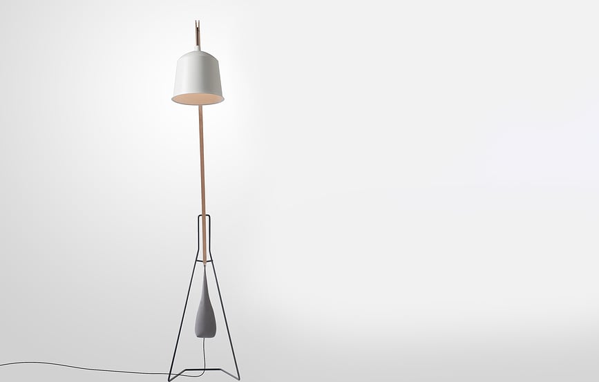 Lámpara de Pie Covo, totalmente negra