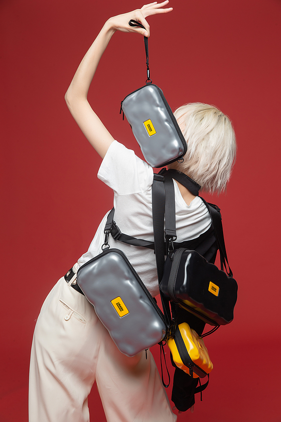 Maxi Icon Kozmetična torbica z naramnim pasom, rumena