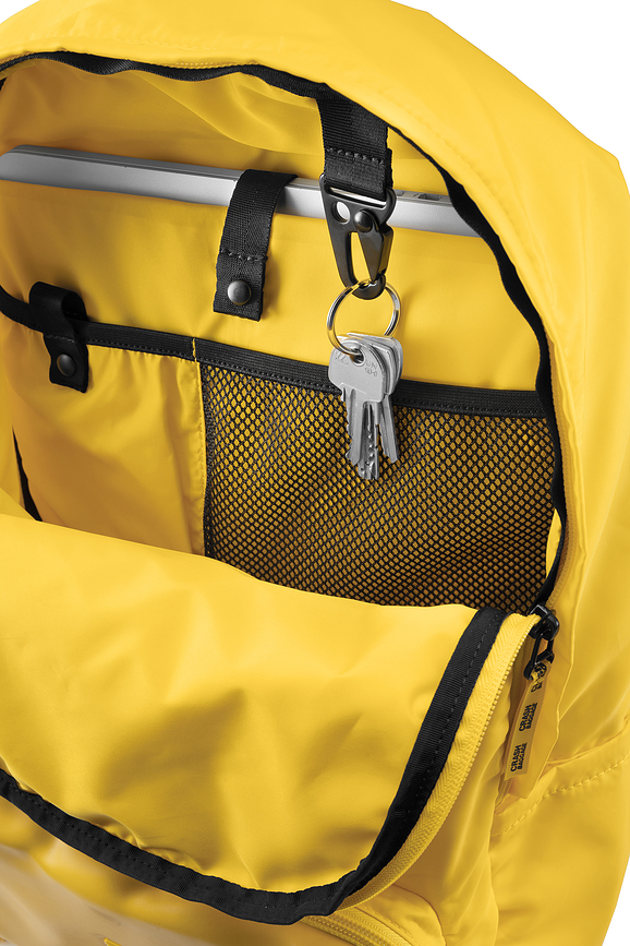 Mochila Crash Not Crash, 44 x 31 cm, negra