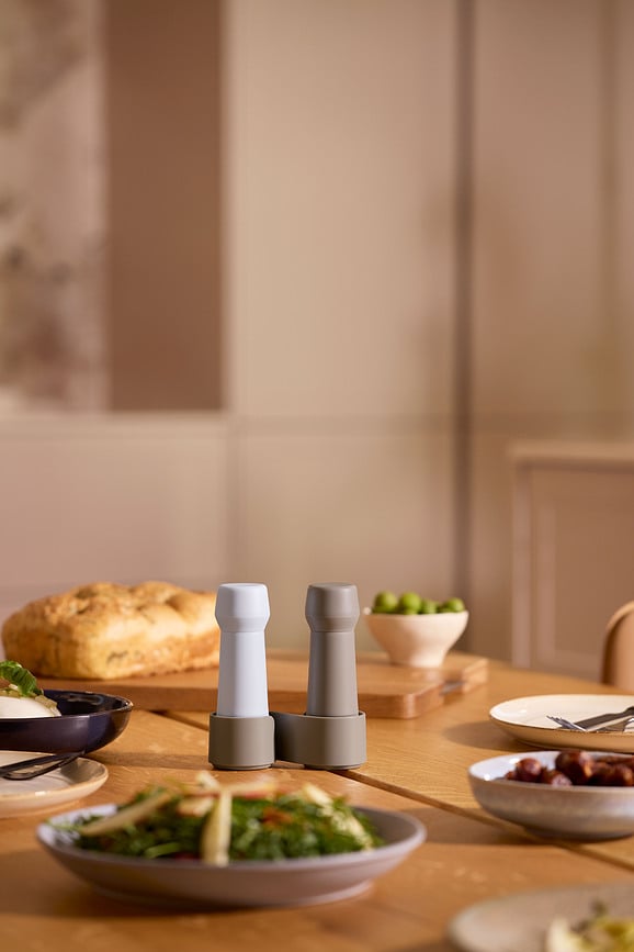 Amsterdam To-Go Mlinčka za sol in poper, rdeče-bordo barve, 3-delni set