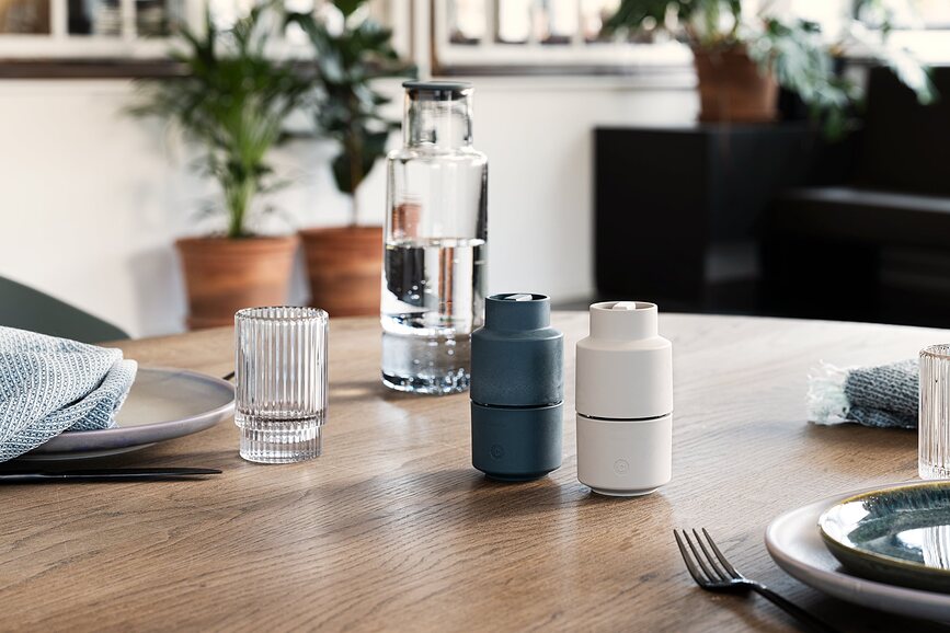 Billund Mlinček za sol ali poper, curry