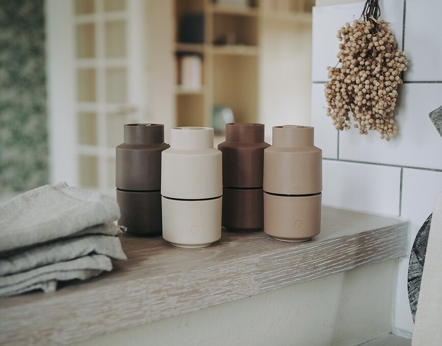 Billund Mlinček za sol ali poper, curry