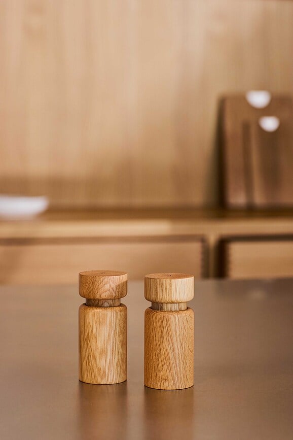 Helsinki Mlinčki za sol in poper, 11 cm, naravni hrast, 2 kosa