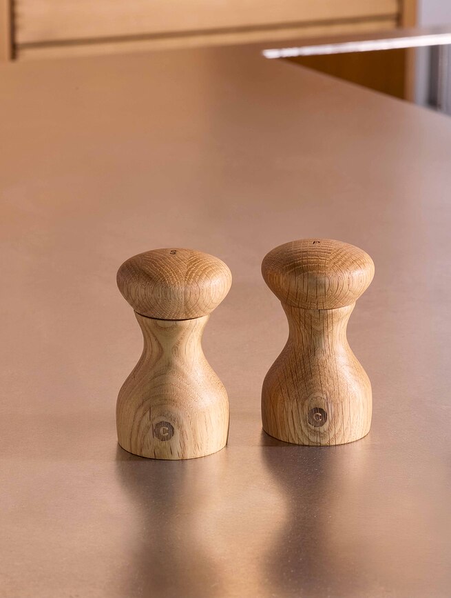 Juego de molinillos de sal y pimienta Lyon, madera de roble, 2 unidades