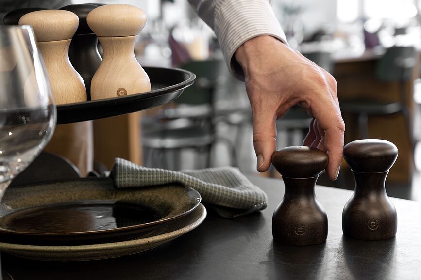 Lyon Moulins à Sel et Poivre, en bois de hêtre, noirs, Lot de 2