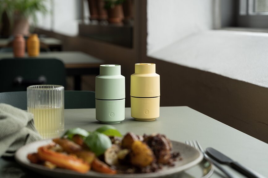 Molinillo para sal o pimienta Billund, color curry