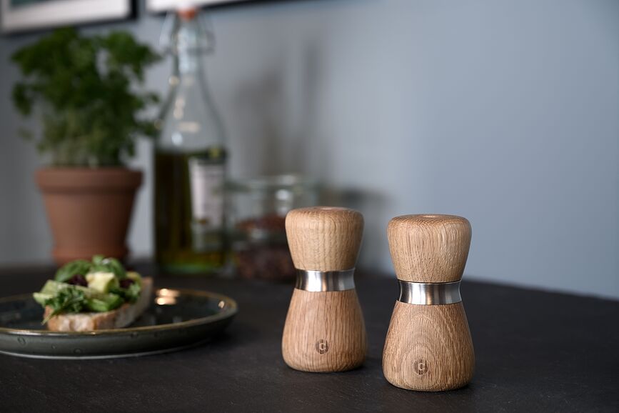 Molinillo para sal o pimienta de madera de roble Kyoto, 10 cm