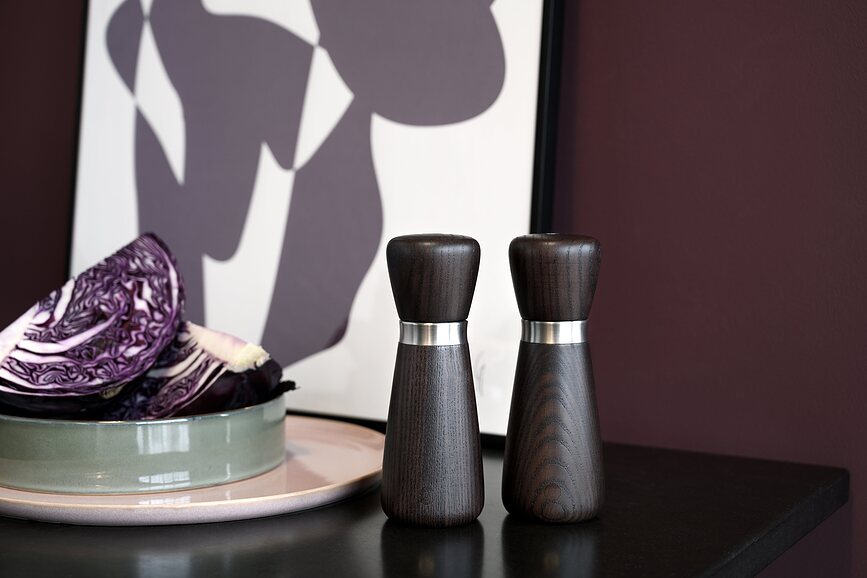 Molinillo para sal o pimienta de madera de roble Kyoto, 17 cm