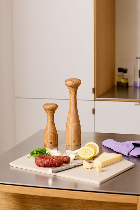 Molinillo para sal y pimienta Lyon, madera de roble natural, 19 cm