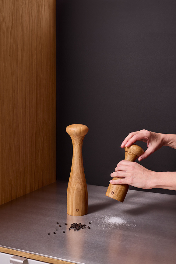 Molinillo para sal y pimienta Lyon, madera de roble natural, 19 cm