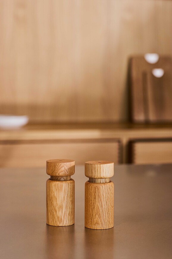 Molinos de sal y pimienta Helsinki, madera de roble natural, 11 cm, Pack de 2