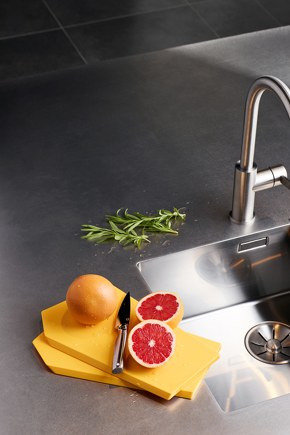 Tabla de Cortar Zurich, pequeña, color curry