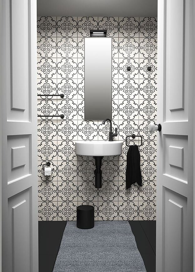 Basic Kuka zidna samoljepljiva krom