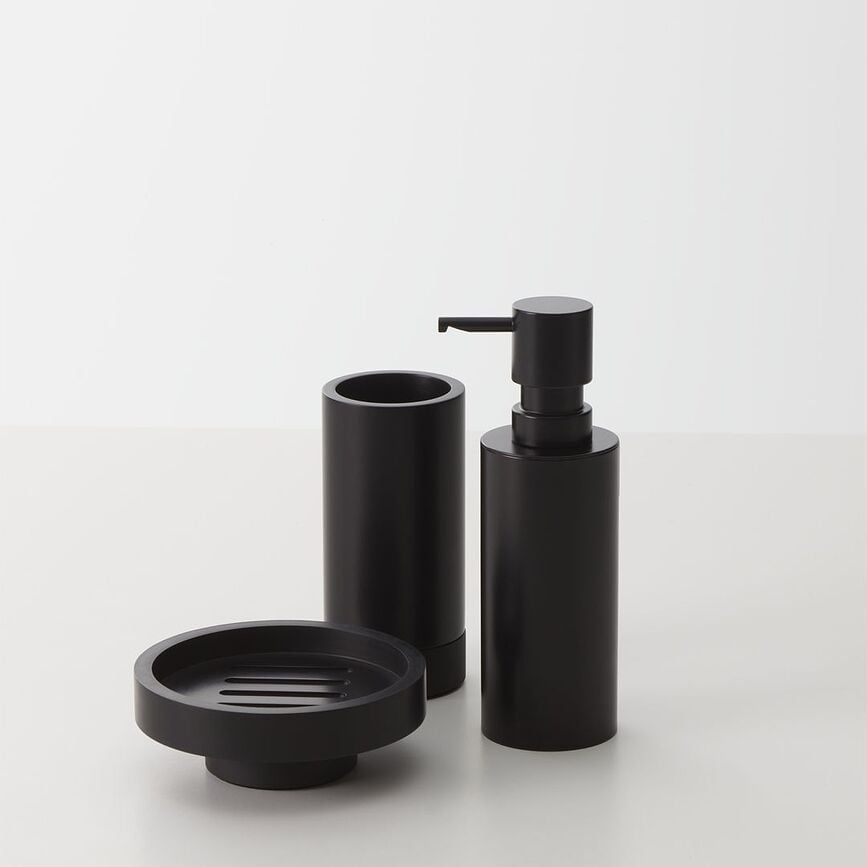 Century Mydelniczka, temen mat kovine